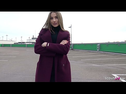 ❤️ GERMANA SCOUT ESTAS REVĜO tuŝanta ŜTALON, PARKOJN TELTALALE KAJ SEXYA POR MONO ️❌ Seksofilmeto ĉe ni ❌