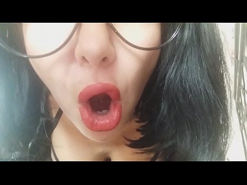 ❤️ Kara, via duonpatrino ne lasos vin iri al lernejo hodiaŭ... Mi bezonas vin tro multe... ️❌ Seksofilmeto ĉe ni ❌