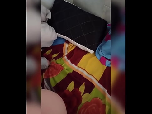❤️ Mia kunĉambro restas hejme sola ĉar ŝia edzo ferias kaj mi profitas por fiki ŝin kaj plenigi ŝian pugon per lakto. ️❌ Seksofilmeto ĉe ni ❌